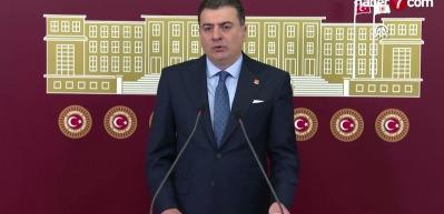 CHP'li Emre, "&Ouml;zg&uuml;r &Ouml;zel liderliğinde yeni parti kurulacağına" ilişkin iddiaları değerlendirdi