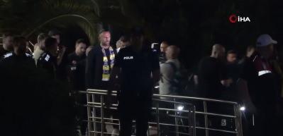 Fenerbah&ccedil;e transferde &uuml;st &uuml;ste darbeler alıyor: D&uuml;nya Kupası'nda parlayan yıldızdan k&ouml;t&uuml; haber geldi