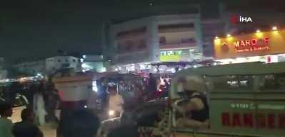 Pakistan'ın Afganistan sınırındaki operasyonunda sivil kayıplar var