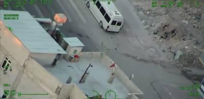 Şanlıurfa&rsquo;da evinin &ccedil;atısında T&uuml;rk bayrağı ile helikopteri selamlayan &ccedil;ocuğa bisiklet hediye edildi
