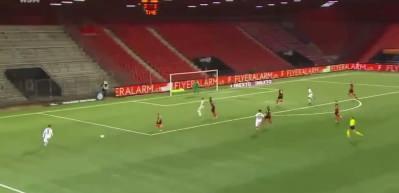 S&uuml;per Lig'de deprem: Yıldız futbolcu kul&uuml;b&uuml;yle ipleri koparıp tek taraflı fesihle yeni takıma gitti