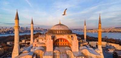 Ayasofya-i Keb&icirc;r Camii'nin zincirlerini kıran o tarihi kararın &uuml;zerinden tam 6 yıl ge&ccedil;ti