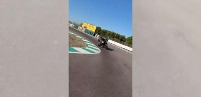 Kıvan&ccedil; Tatlıtuğ, Toprak Razgatlıoğlu ile buluştu! Kenan Sofuoğlu ile birlikte piste &ccedil;ıktı