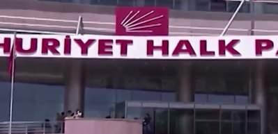 &Ouml;zg&uuml;r &Ouml;zel'den yeni parti iddialarına ilk a&ccedil;ıklama
