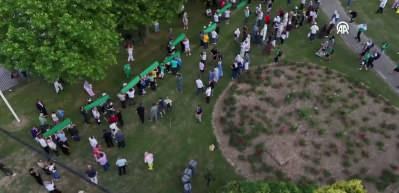 Srebrenitsa'da acı dinmiyor: Kimliği tespit edilen 10 kurban daha defnedilecek