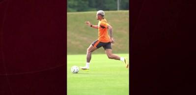 Arda Turan Shakhtar idmanlarında futbolcuların pestilini &ccedil;ıkardı!