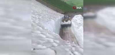 Kars'ta temmuz ortasında 3 metre kar