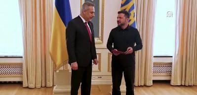 Zelenskiy'den Hakan Fidan'a Ukrayna Liyakat Nişanı