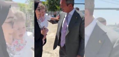 Ali Ko&ccedil; minik taraftarı sevmek istedi! Beklenmedik tepki geldi
