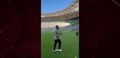 Bursaspor trib&uuml;nlerinden Arda Turan'a sevgi seli