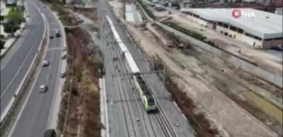 &Ccedil;erkezk&ouml;y'de yolcu treni raydan &ccedil;ıktı