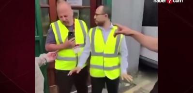 Dublin'de cuma namazı kılan T&uuml;rklere &ccedil;irkin saldırı!