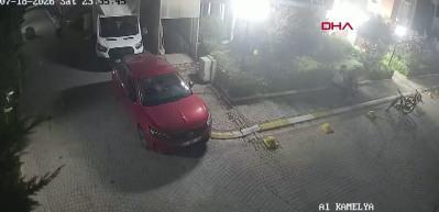 Esenyurt'ta 'yan baktın' kavgasında 15 yaşındaki &ccedil;ocuğu tekme tokat darbettiler