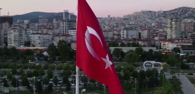 Fitch&rsquo;ten T&uuml;rkiye&rsquo;ye not artışı sinyali: İki kritik şartı a&ccedil;ıkladı