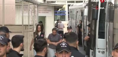 İzmit Belediyesine y&ouml;nelik yolsuzluk soruşturmasında g&ouml;zaltına alınan 30 ş&uuml;pheli adliyede