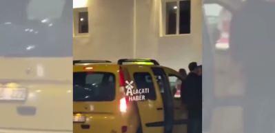 Uzak Şehir oyuncuları, Ala&ccedil;atı'da kavgaya karıştı! Gergin anlar anbean kaydedildi