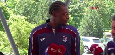 Bordo mavililer Rene Mitongo Muteba'nın transferini a&ccedil;ıkladı