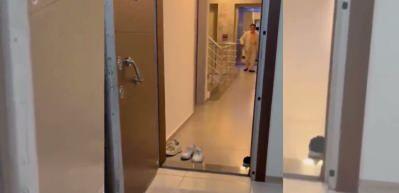 Dede sevgisiyle yerinde duramadı: Minik &ccedil;ocuk ayaklarına kapanarak sevgisini b&ouml;yle g&ouml;sterdi