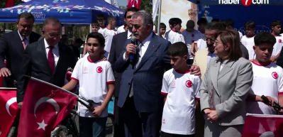 AK Parti Genel Başkan Yardımcısı Yazıcı, Gaziantep'te bisiklet dağıtım t&ouml;renine katıldı