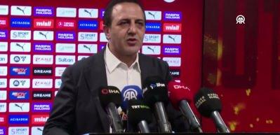 Galatasaray'da beklenen kararlar gelmeyince kriz &ccedil;ıktı: Y&ouml;netici hesabını kapattı