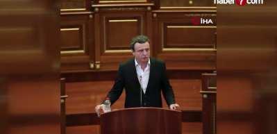 Kosova Başbakanı Kurti'ye muhalefet milletvekilinden yumurtalı saldırı