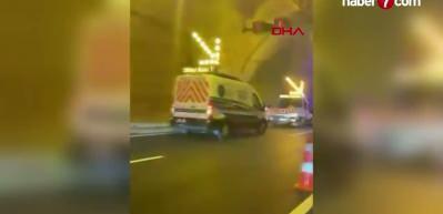 Kuzey Marmara Otoyolu'nda hafif ticari ara&ccedil; t&uuml;nel duvarına &ccedil;arptı: 3 &ouml;l&uuml;, 1 yaralı