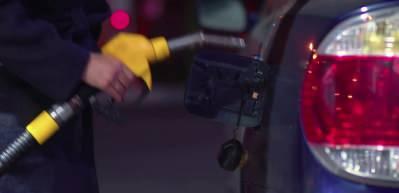 Petrol fiyatlarına diplomatik fren: Sert gerileme y&uuml;zde 4'&uuml; aştı