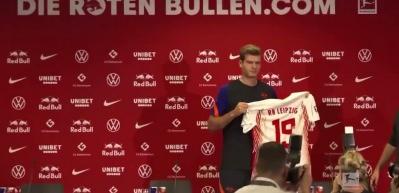 S&ouml;rloth transferinde sıcak gelişme: Kul&uuml;pten a&ccedil;ıklama geldi!
