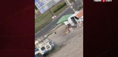 Ukrayna'da sokak satıcısına dronlu saldırı! O anlar kamerada