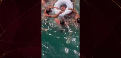 Y&uuml;ksek atlama sporcusu suya &ccedil;akıldı, &ouml;l&uuml;mden d&ouml;nd&uuml;