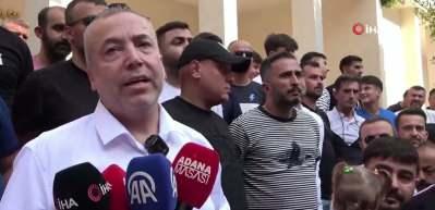 Adana Demirspor taraftarı ayaklandı! Bariyeri yıkıp belediyeye y&uuml;r&uuml;d&uuml;ler