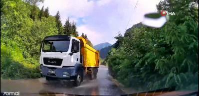 Artvin'de bir taksicinin zor anları