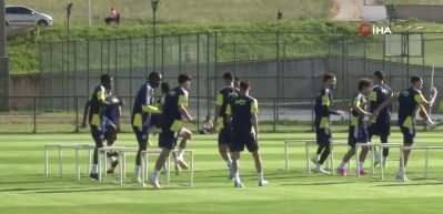 Avusturya basını Fenerbah&ccedil;e&rsquo;yi manşetlere taşıdı: &Ccedil;ok g&uuml;&ccedil;l&uuml;ler!