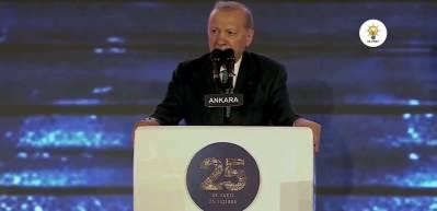 Cumhurbaşkanı Erdoğan: T&uuml;rkiye'ye &ccedil;ağ atlattık