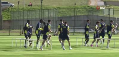Kritik virajda nefesler tutuldu: Fenerbah&ccedil;e kader ma&ccedil;ına &ccedil;ıkıyor işte 11'ler