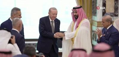 Suudi Arabistan Kralı Selman ilk kez konuştu! T&uuml;rkiye ve Pakistan mesajı!