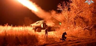 Ukrayna-Rusya savaşında feci g&ouml;r&uuml;nt&uuml;ler! Tonlarca bomba yağdı. 1320 asker kaybı!