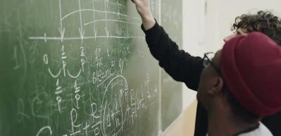 &Uuml;niversitelerde &ouml;ğretim s&uuml;resi kısalacak! &Uuml;niversitelerde ezber bozacak d&uuml;zenleme!