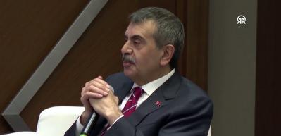 Bakan Tekin'den &ccedil;arpıcı uyarı: O kavram masum geliyor ama kimin &ccedil;ocuğu oluyoruz?