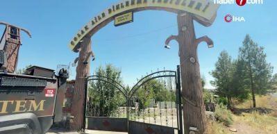 Diyarbakır'da &ccedil;ıkan silahlı kavgada 2 kişi &ouml;ld&uuml;, 5 kişi yaralandı