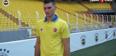 Dominik Livakovic Barcelona'ya gidiyor! Fenerbah&ccedil;e ile anlaştılar