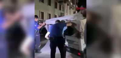 Ka&ccedil;ak g&ouml;&ccedil;menler ekiplerin dikkati sayesinde yakalandı
