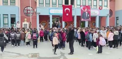 Okullara 30 bin bah&ccedil;e g&ouml;revlisi alınacak!