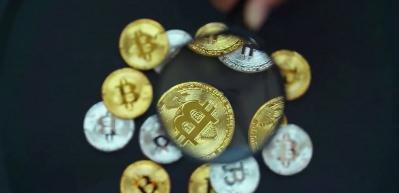 Bitcoin'de g&ouml;zler 300 bin dolarlık hedefte