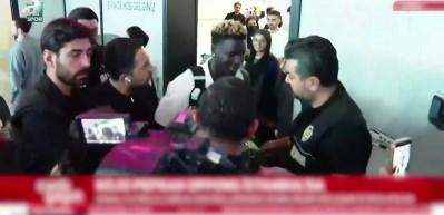 Fenerbah&ccedil;e taraftarının beklediği haber geldi: Oppong imza i&ccedil;in İstanbul'da!