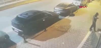 İstanbul polisinden iki ayrı &ccedil;eteye baskın: 5 g&ouml;zaltı kararı uygulandı