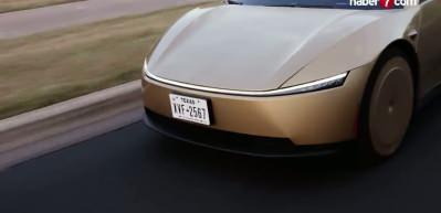 Direksiyonsuz Tesla Washington'da t&ouml;kezledi: İncelemeye alındı!