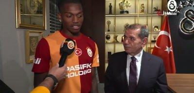Galatasaray'da Rafael Leao ilk idmanına &ccedil;ıktı