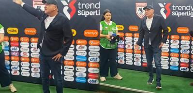 Samsunspor başkanı taraftarla atıştı o anlarda kameralar kayıttaydı