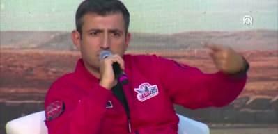 Sel&ccedil;uk Bayraktar'dan SMR a&ccedil;ıklaması! 'Birka&ccedil; sene i&ccedil;inde yapacağız'